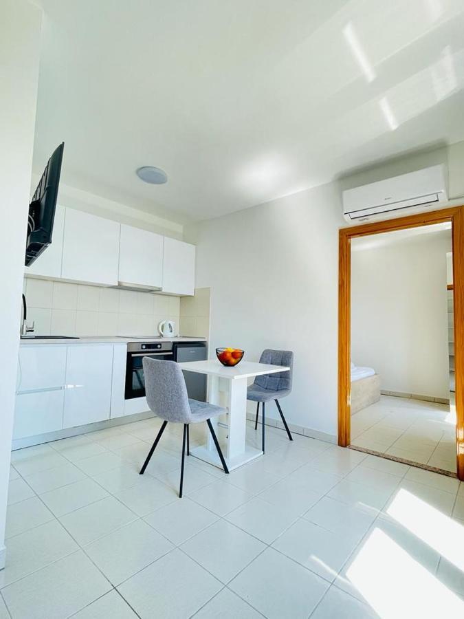 Apartments And Rooms Kod Mate Tribanj-Kruscica Ngoại thất bức ảnh